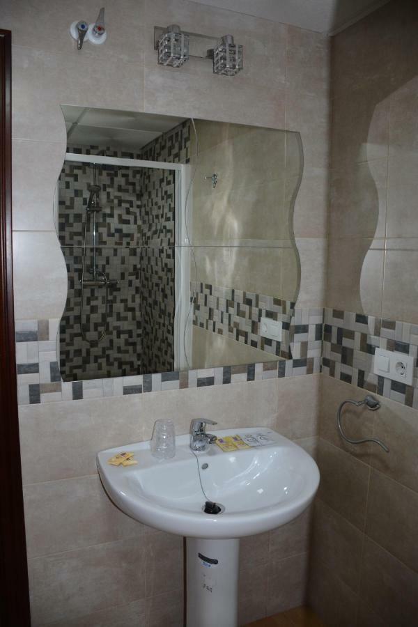 Hostal Restaurante La Mancha รุยเดรา ภายนอก รูปภาพ